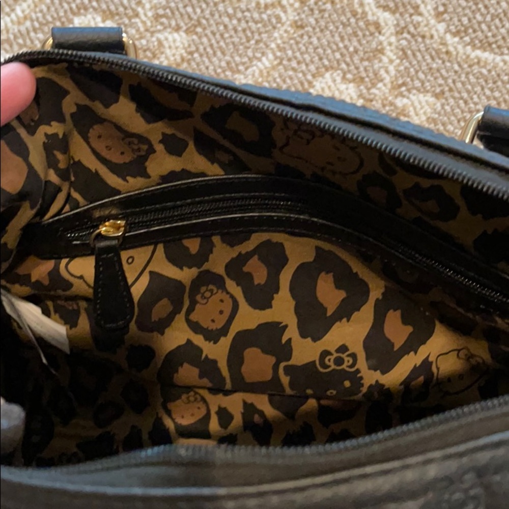 Hello Kitty Black Embossed Handbag - Picture 4 of 5